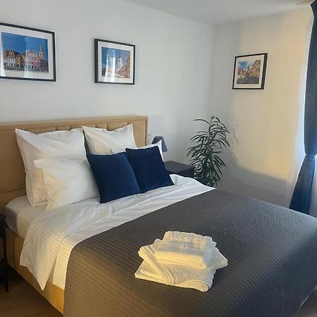 Apartmán Sweet-Bombon Sibiu Exteriér fotografie